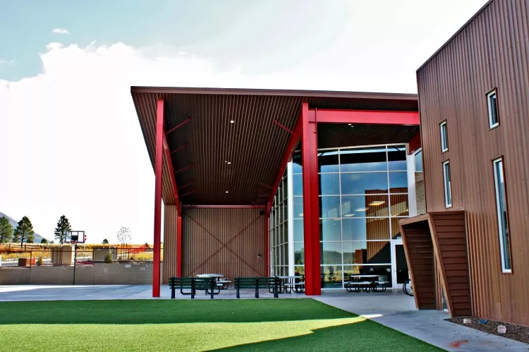 Irin Be Modern School Complex